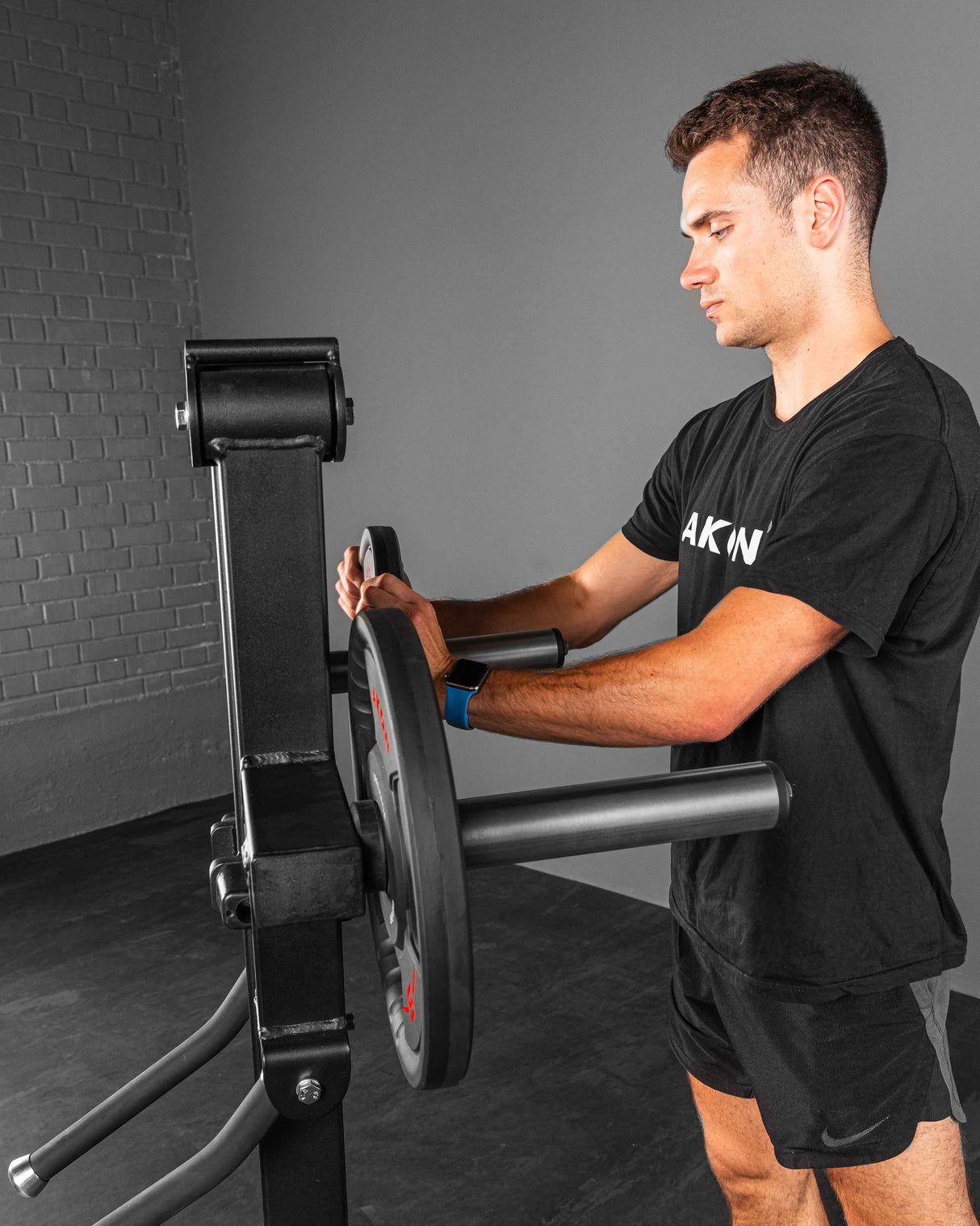 Máquina Elevaciones Laterales de Palanca de Pie