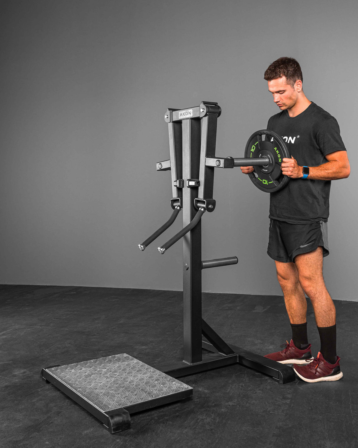 Máquina Elevaciones Laterales de Palanca de Pie