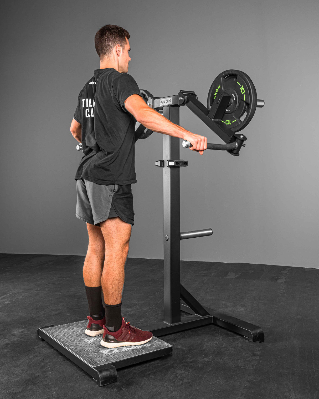 Máquina Elevaciones Laterales de Palanca de Pie