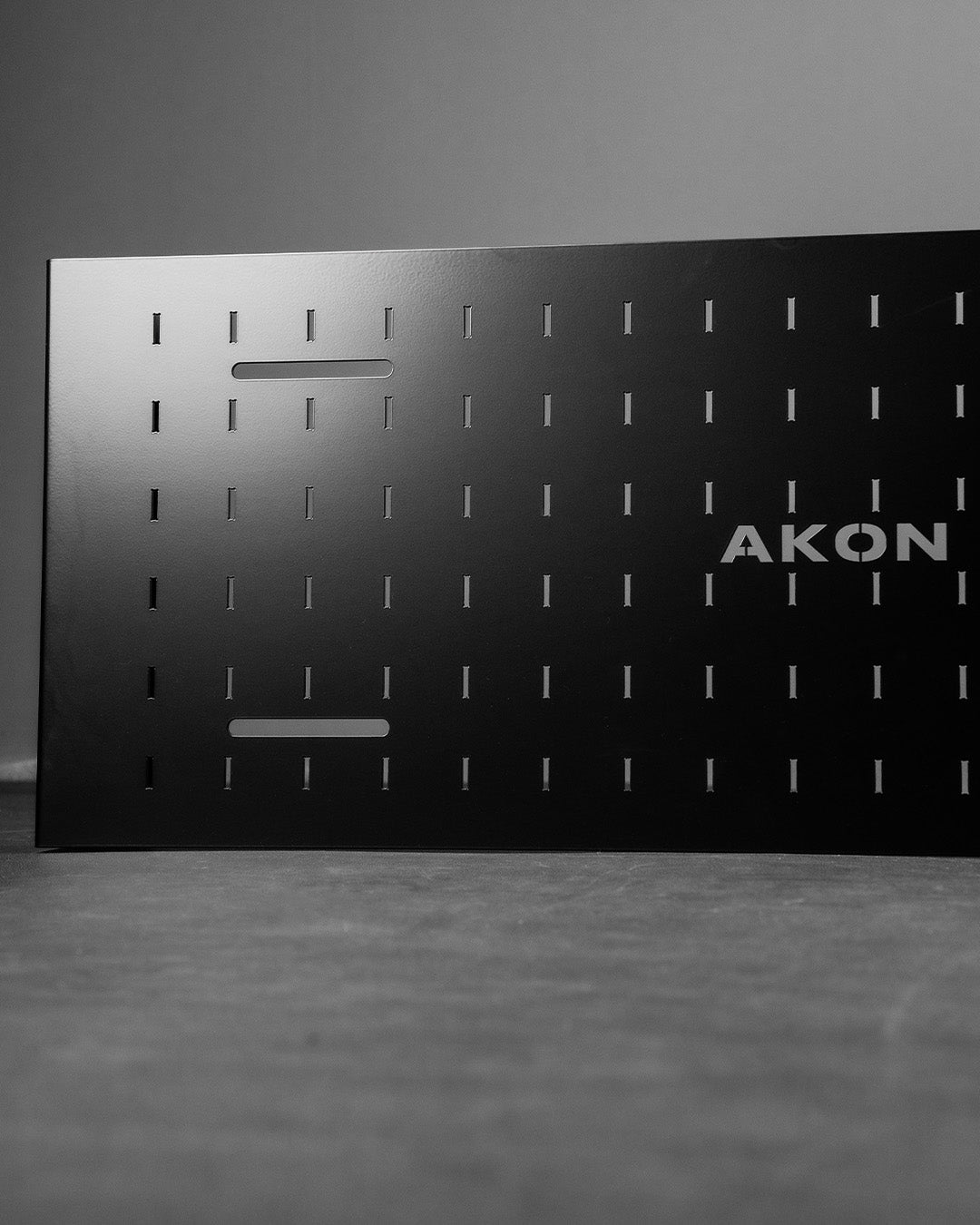 Panel de Almacenamiento Ragnar 1080
