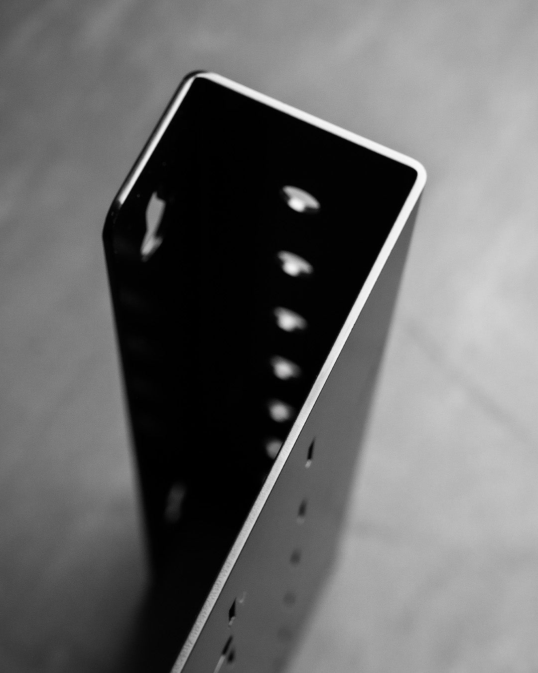 Panel de Almacenamiento Ragnar 1080