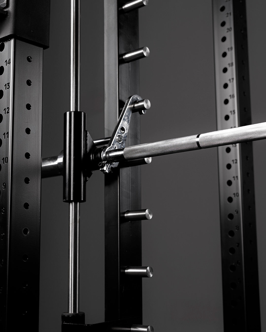 Jaula de Potencia con Multipower Smith Machine Ragnar
