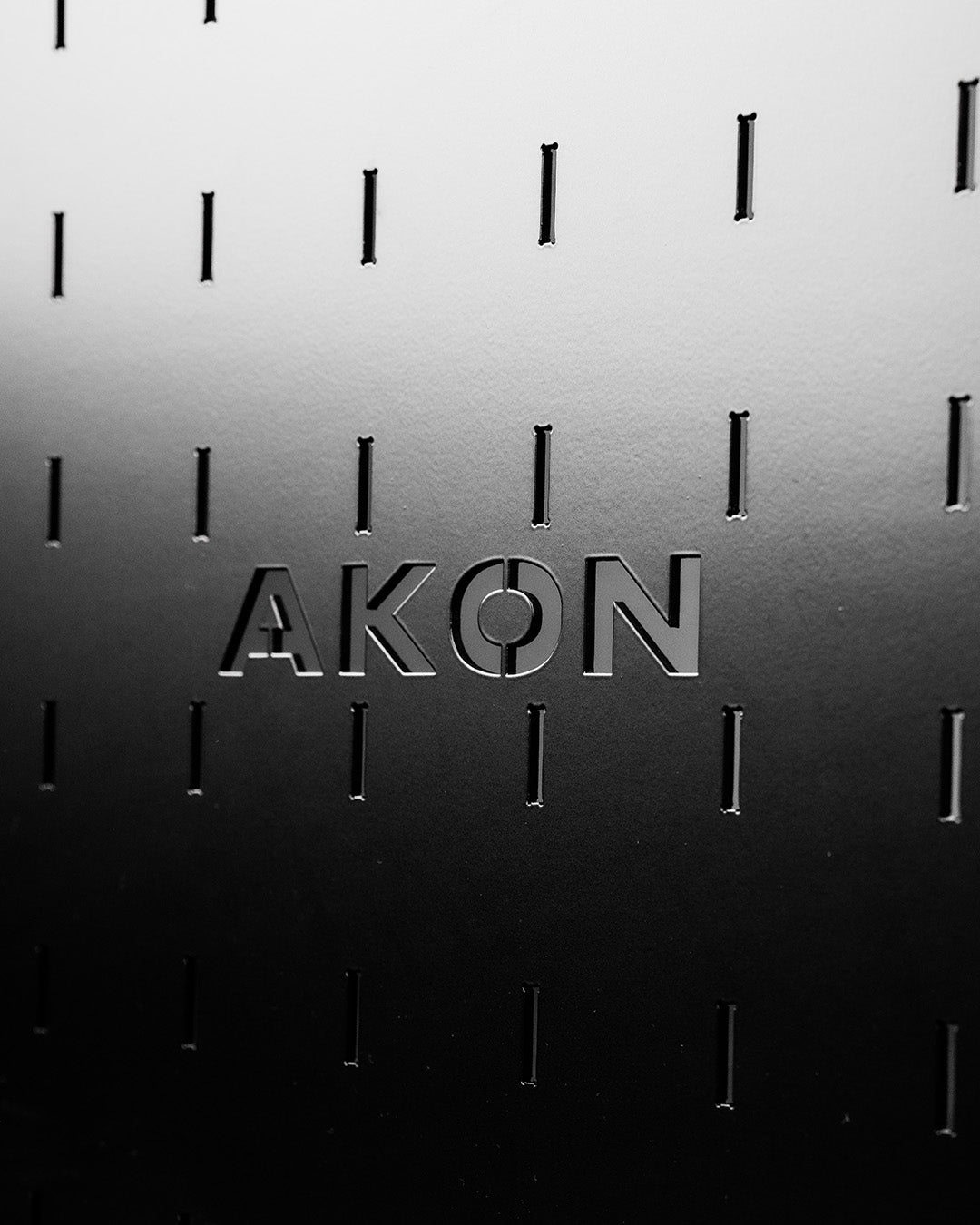 Panel de Almacenamiento Ragnar 1080